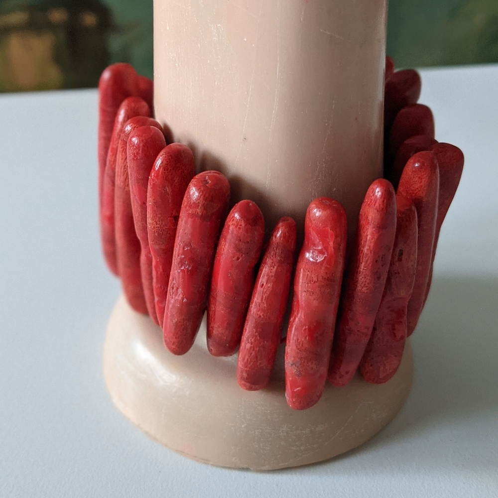 Vintage Red Stem Coral Stretch Bracelet - Picture 4 of 6